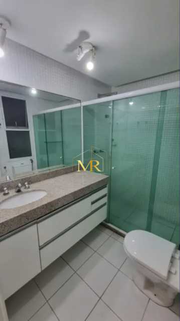 Conheça WhatsApp Image 2026-08-11 at 1 do imóvel - Apartamento à Venda na Barra da Tijuca com 3 Quartos, Suíte, Varanda Gourmet e Vista para Lagoa - DM245 - 16 WhatsApp Image 2026-08-11 at 1 - 16