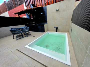 Imperdível - Casa à Venda no Jardins de Londres com 3 Quartos, 2 Suítes, Piscina e Energia Solar - DM247