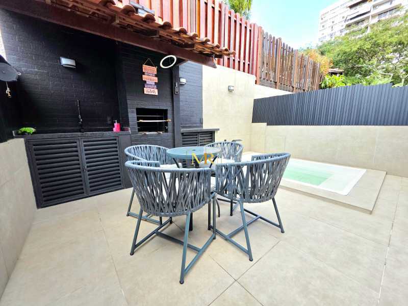 Conheça Publicar 3. do imóvel - Casa à Venda no Jardins de Londres com 3 Quartos, 2 Suítes, Piscina e Energia Solar - DM247 - 3 Publicar 3. - 3