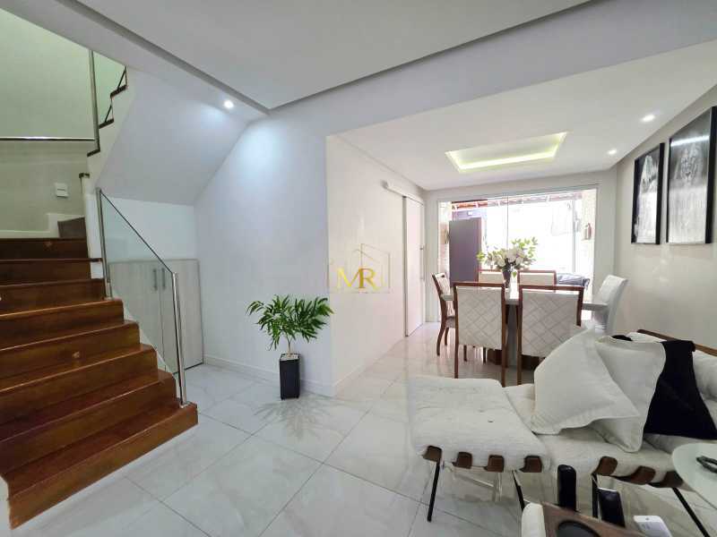 Conheça Publicar 6. do imóvel - Casa à Venda no Jardins de Londres com 3 Quartos, 2 Suítes, Piscina e Energia Solar - DM247 - 6 Publicar 6. - 6