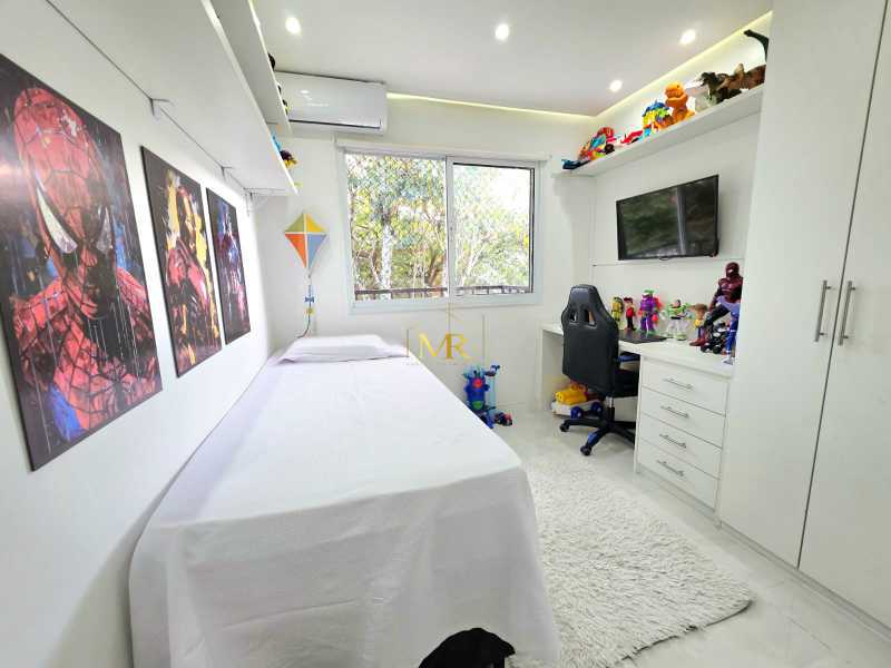 Conheça Publicar 14. do imóvel - Casa à Venda no Jardins de Londres com 3 Quartos, 2 Suítes, Piscina e Energia Solar - DM247 - 14 Publicar 14. - 14