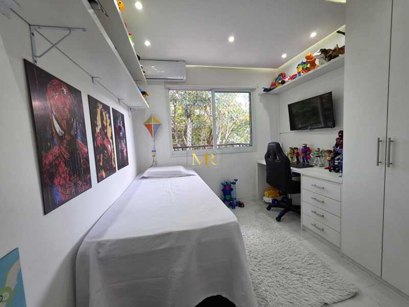 Conheça Publicar 17. do imóvel - Casa à Venda no Jardins de Londres com 3 Quartos, 2 Suítes, Piscina e Energia Solar - DM247 - 17 Publicar 17. - 17