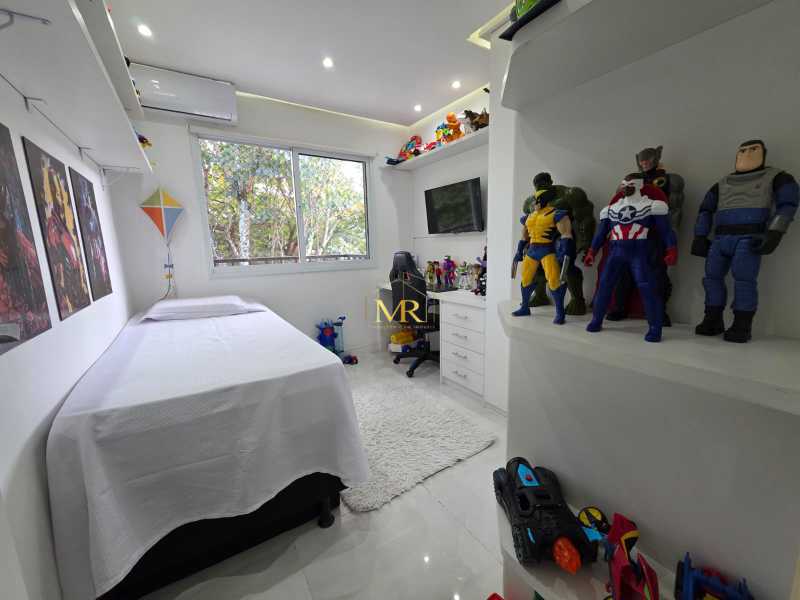 Conheça Publicar 18. do imóvel - Casa à Venda no Jardins de Londres com 3 Quartos, 2 Suítes, Piscina e Energia Solar - DM247 - 18 Publicar 18. - 18