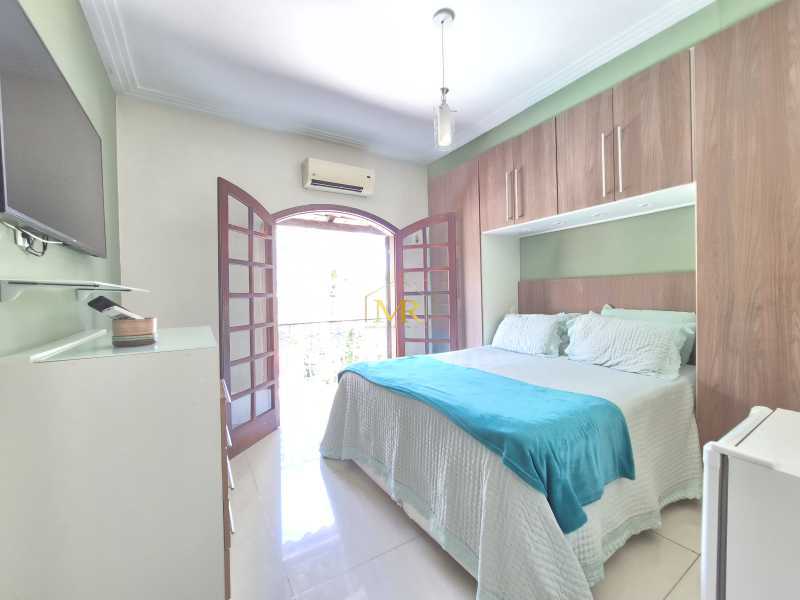 Conheça 06 Quarto 1 do imóvel - Casa à Venda no Anil com 4 Suítes, Piscina e Placa Solar em Condomínio - DM249 - 18 06 Quarto 1 - 18