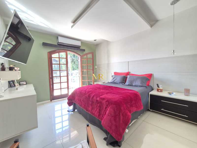 Conheça 06 Quarto 3 do imóvel - Casa à Venda no Anil com 4 Suítes, Piscina e Placa Solar em Condomínio - DM249 - 20 06 Quarto 3 - 20