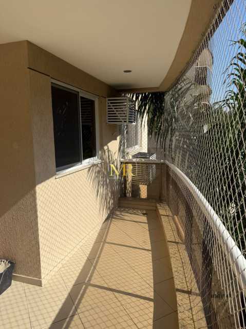 Conheça 01 Varanda 4. do imóvel - Apartamento 3 Quartos com Varanda à Venda na Freguesia - Jacarepaguá - DM251 - 4 01 Varanda 4. - 4