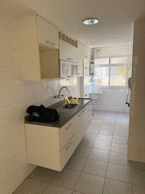 Conheça 03 Cozinha 1. do imóvel - Apartamento 3 Quartos com Varanda à Venda na Freguesia - Jacarepaguá - DM251 - 7 03 Cozinha 1. - 7
