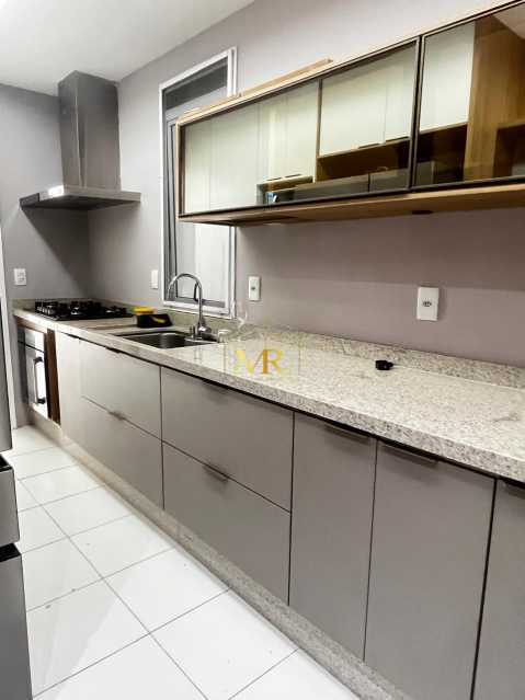 Conheça IMG-20260827-WA0081 do imóvel - Casa triplex para venda com 4 quartos no condomínio Blue Houses na Barra da Tijuca - DM253 - 13 IMG-20260827-WA0081 - 13