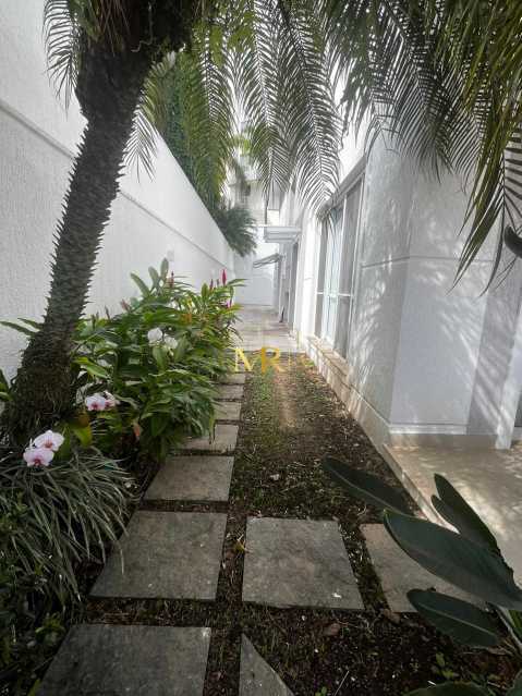 Conheça IMG-20260827-WA0084 do imóvel - Casa triplex para venda com 4 quartos no condomínio Blue Houses na Barra da Tijuca - DM253 - 16 IMG-20260827-WA0084 - 16