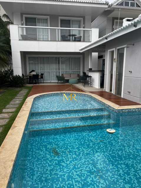 Conheça IMG-20260827-WA0085 do imóvel - Casa triplex para venda com 4 quartos no condomínio Blue Houses na Barra da Tijuca - DM253 - 17 IMG-20260827-WA0085 - 17