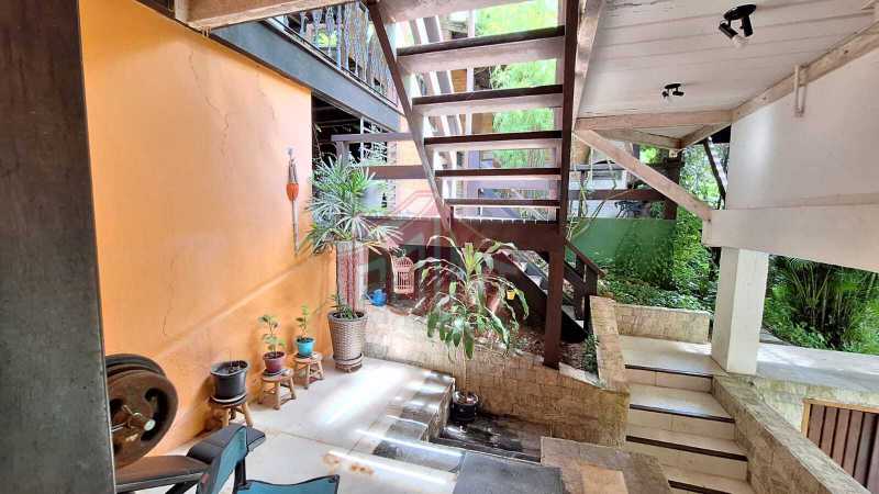 Conheça WhatsApp Image 2024-11-05 at 1 do imóvel - Casa em Condomínio 5 quartos à venda Badu, Niterói - R$ 1.240.000 - 1386 - 4 WhatsApp Image 2024-11-05 at 1 - 4