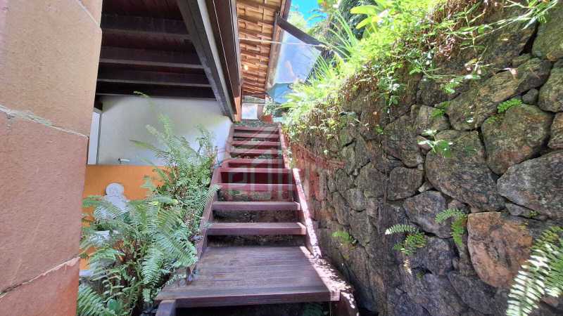 Conheça WhatsApp Image 2024-11-05 at 1 do imóvel - Casa em Condomínio 5 quartos à venda Badu, Niterói - R$ 1.240.000 - 1386 - 5 WhatsApp Image 2024-11-05 at 1 - 5