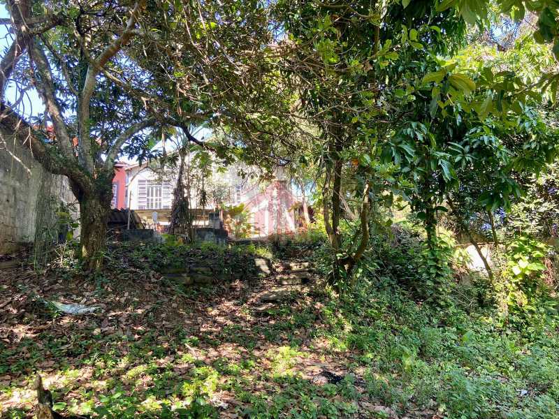 fedf8f85-d42a-4058-b8f9-be6a50 - 6