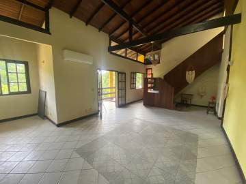 Casa 2 quartos para alugar Mata Paca, Niterói - R$ 2.600 - RentDebret