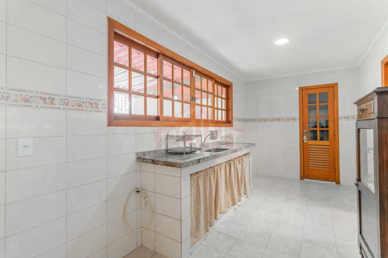 Conheça Cozinha 4 do imóvel - Casa 4 quartos à venda Pendotiba, Niterói - R$ 900.000 - 2003 - 12 Cozinha 4 - 12