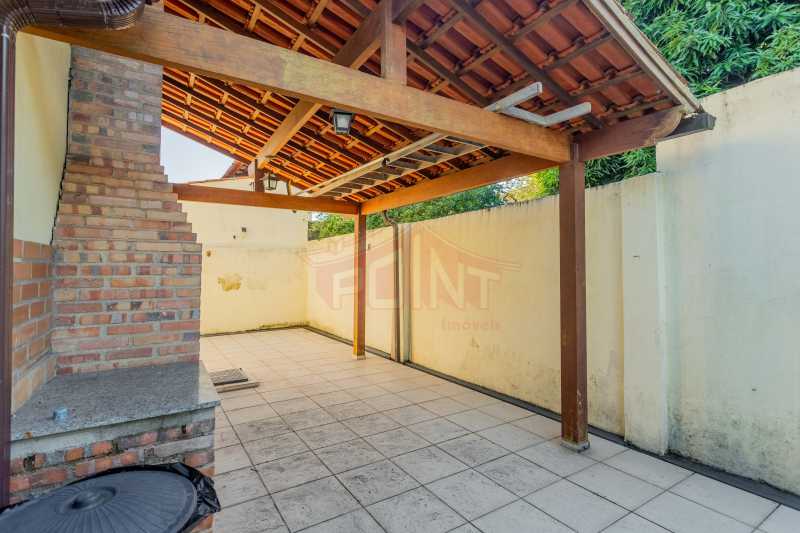 Conheça Churrasqueira - quintal 1 do imóvel - Casa 4 quartos à venda Pendotiba, Niterói - R$ 900.000 - 2003 - 25 Churrasqueira - quintal 1 - 25
