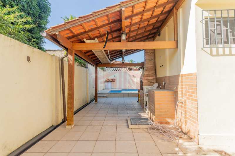 Conheça Churrasqueira - quintal 3 do imóvel - Casa 4 quartos à venda Pendotiba, Niterói - R$ 900.000 - 2003 - 27 Churrasqueira - quintal 3 - 27