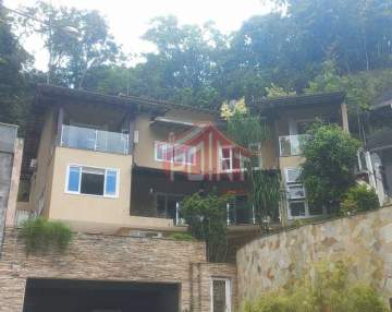 #Casa com 5 suítes em Condomínio- Pendotiba - 1117