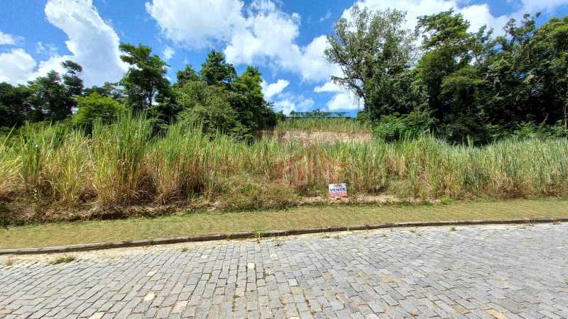 d42dd569-9fed-4a14-bf9d-cf232e - 3