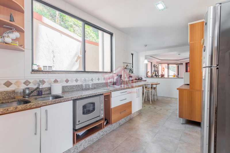 8e7de5fa-9ec9-4277-8085-f02149 - 12