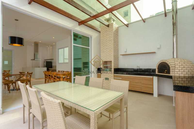Churrasqueira e forno de pizza - 12