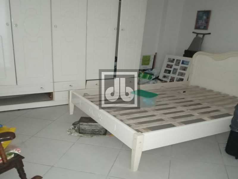 09JBM607400. - 8