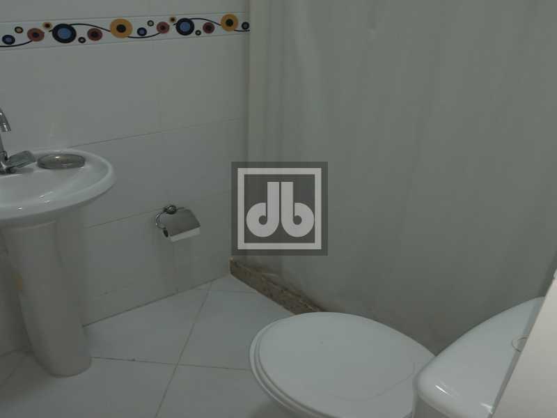 10JBM607400. - 9
