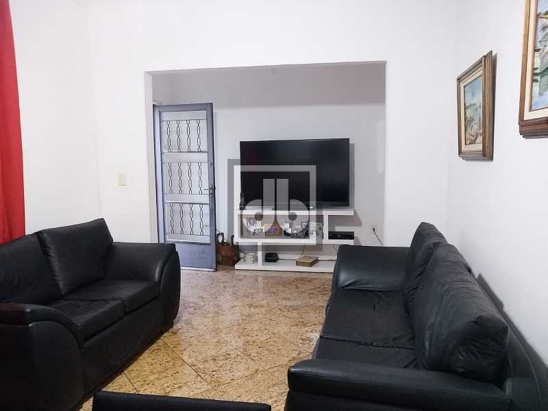 02JBM607394. - 6