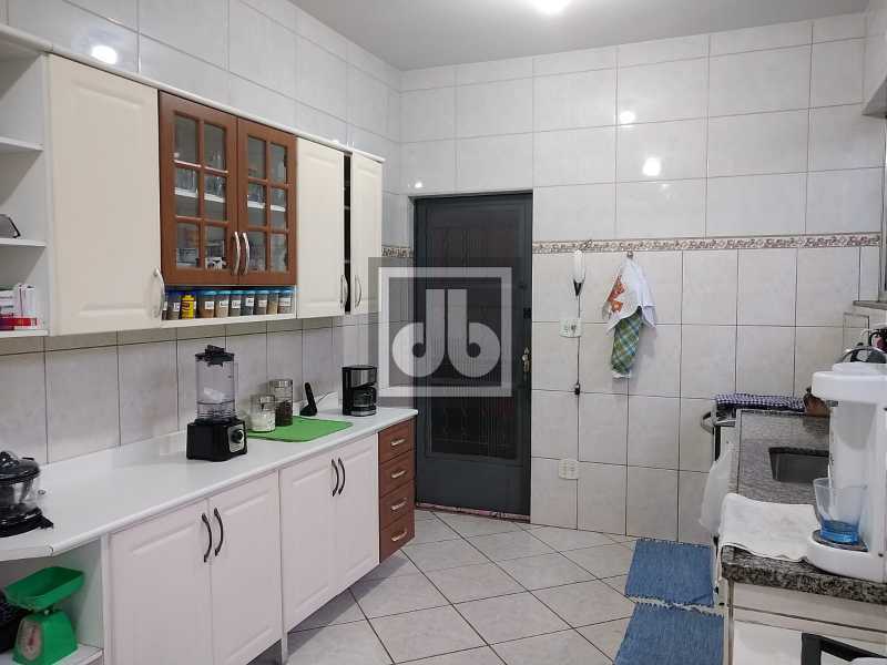 11JBM607394. - 14
