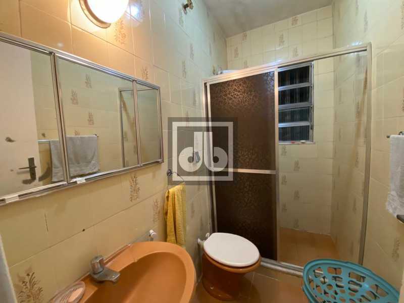 11JBM6073821 - 11
