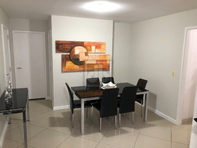 Conheça FOTO_7 do imóvel - Tijuca, excelente apartamento, varanda, quatro quartos e 1 suiíte, area e dependência completa, 2 vagas e infraestrutura de lazer - JBT43141 - 7 FOTO_7 - 7