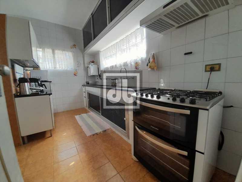 08JBM607374 - 8