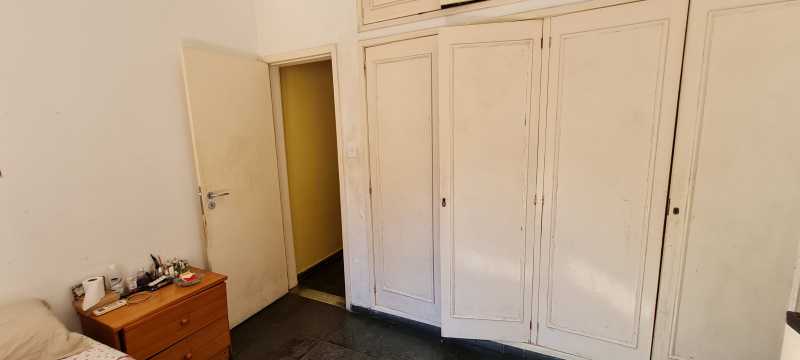 Quarto 1 (armários) - 19