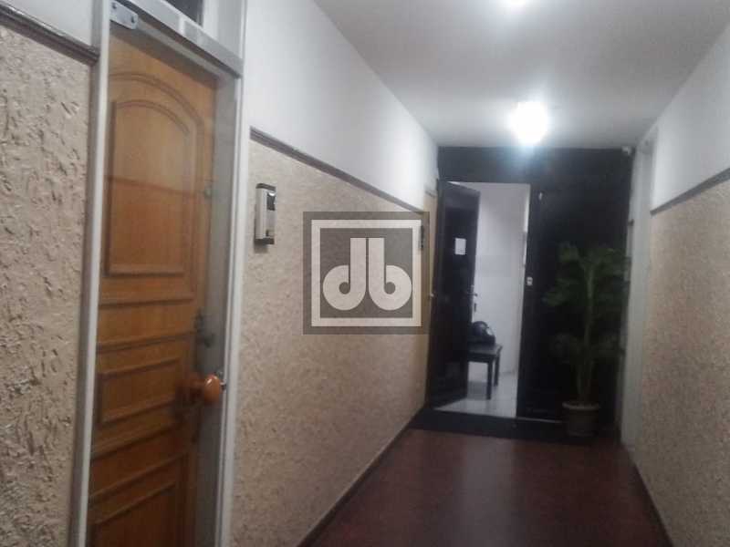 HALL DE ACESSO AO CONJUNTO COM - 2