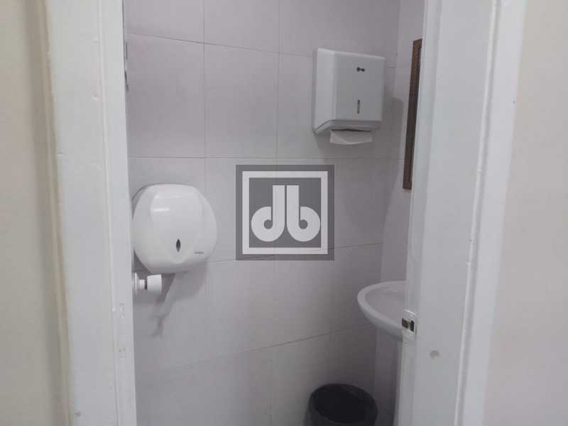 SEGUNDO BANHEIRO - 19