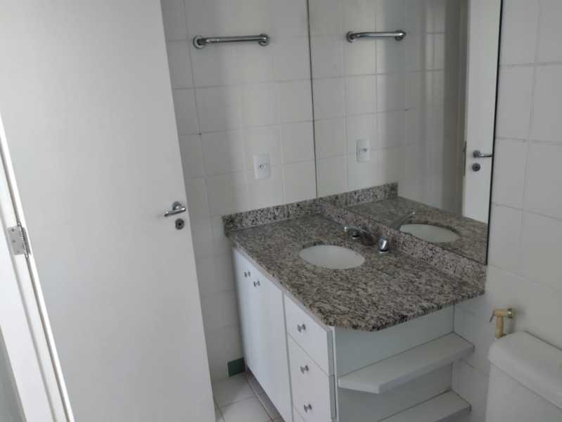 14Recreiocoberturalinear3quart - 14