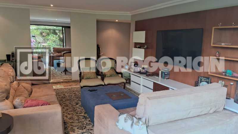 8aebf9d0-a82b-438b-87f5-f38c11 - 5