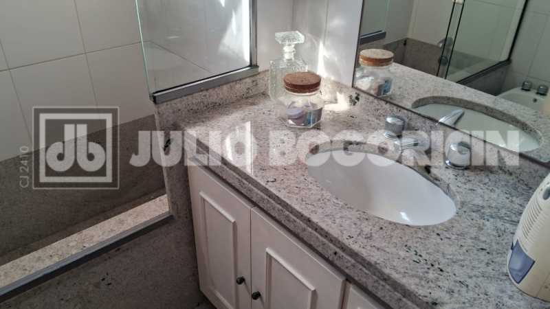 2464b160-93fb-4307-925c-351563 - 23