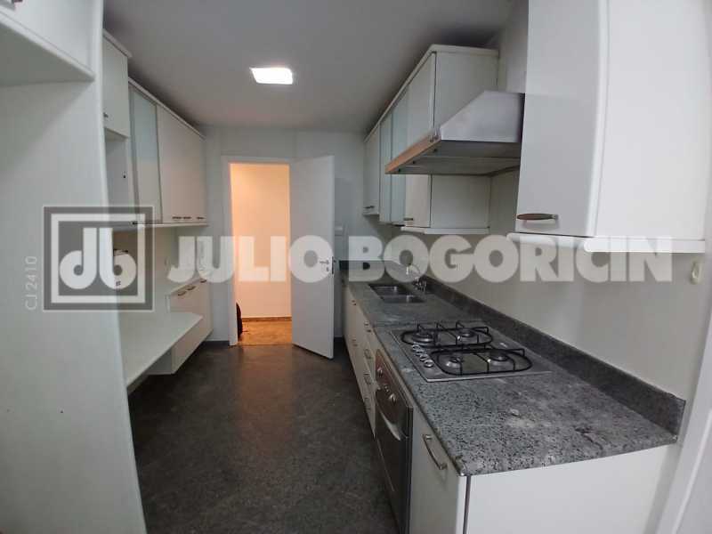 166e8b13-6f76-4a79-be07-70427b - 34