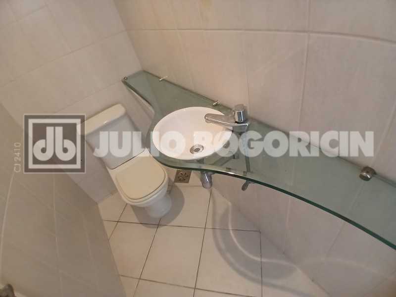 b7288246-e786-47a7-81ff-699de8 - 36