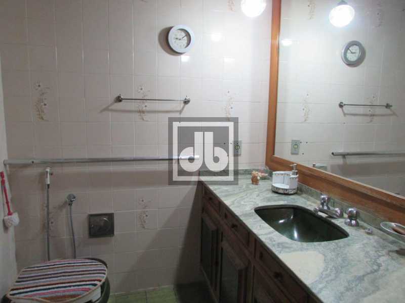 10JBM221432 - 10