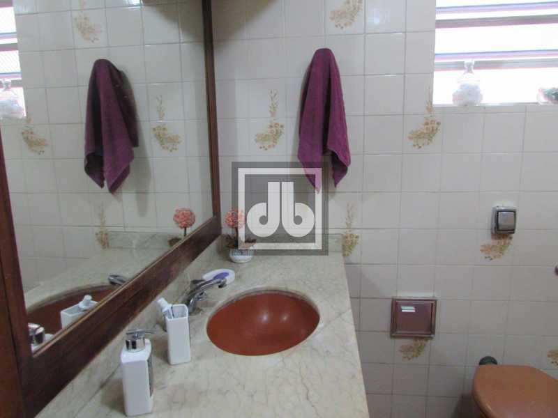 14JBM305864 - 14