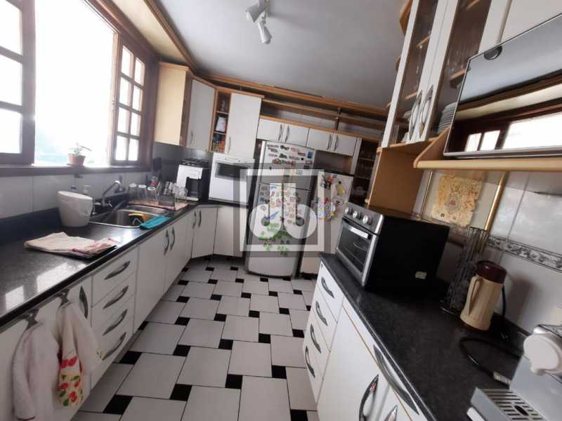 5CasaExcelenteAltoLuxoEmFrente - 5