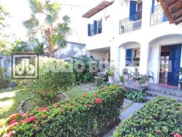 Ilha do Governador - Jardim Guanabara - VENDA - Casa Duplex - 5 Quartos (1 Suítes) - Varanda - Dependências - Quintal - 2 Vagas de Garagem - Julio Bogoricin - JBI60816