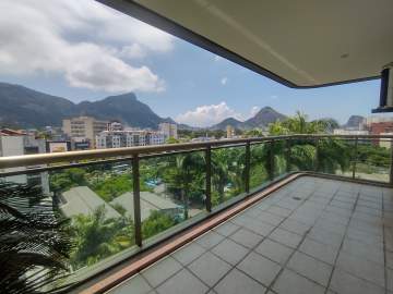 Imperdível - Cobertura à venda no Leblon com varanda 3 suítes terraço com piscina 2 vagas. - JBL53768