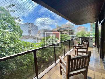 Leblon 4 quartos 203 metros varanda 3 vagas portaria 24 horas R$4.500.000,00 - JBL47760