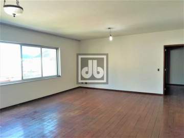 Imperdível - Apartamento com 2 salas, 4 quartos sendo 3 com armários, suíte com banheira, lavabo, copa-cozinha planejada dependências completas com armários. lavanderia, 2 vagas escrituradas! - JBT43191