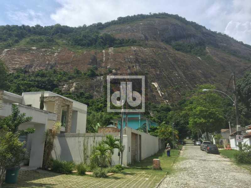 13JBRB84706 - 13