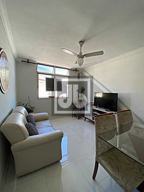 SALA - 11