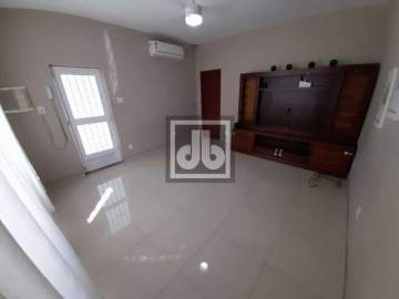 Olaria - Casa Duplex - Á Venda - Vazia - Sala - 3 Quartos - Área Livre - Terraço - Vaga de Garagem - Julio Bogoricin - JBI60884